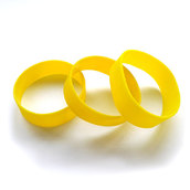 Силиконовый браслет желтый (PMS 012С) размер Широкий(202*20*2 мм)